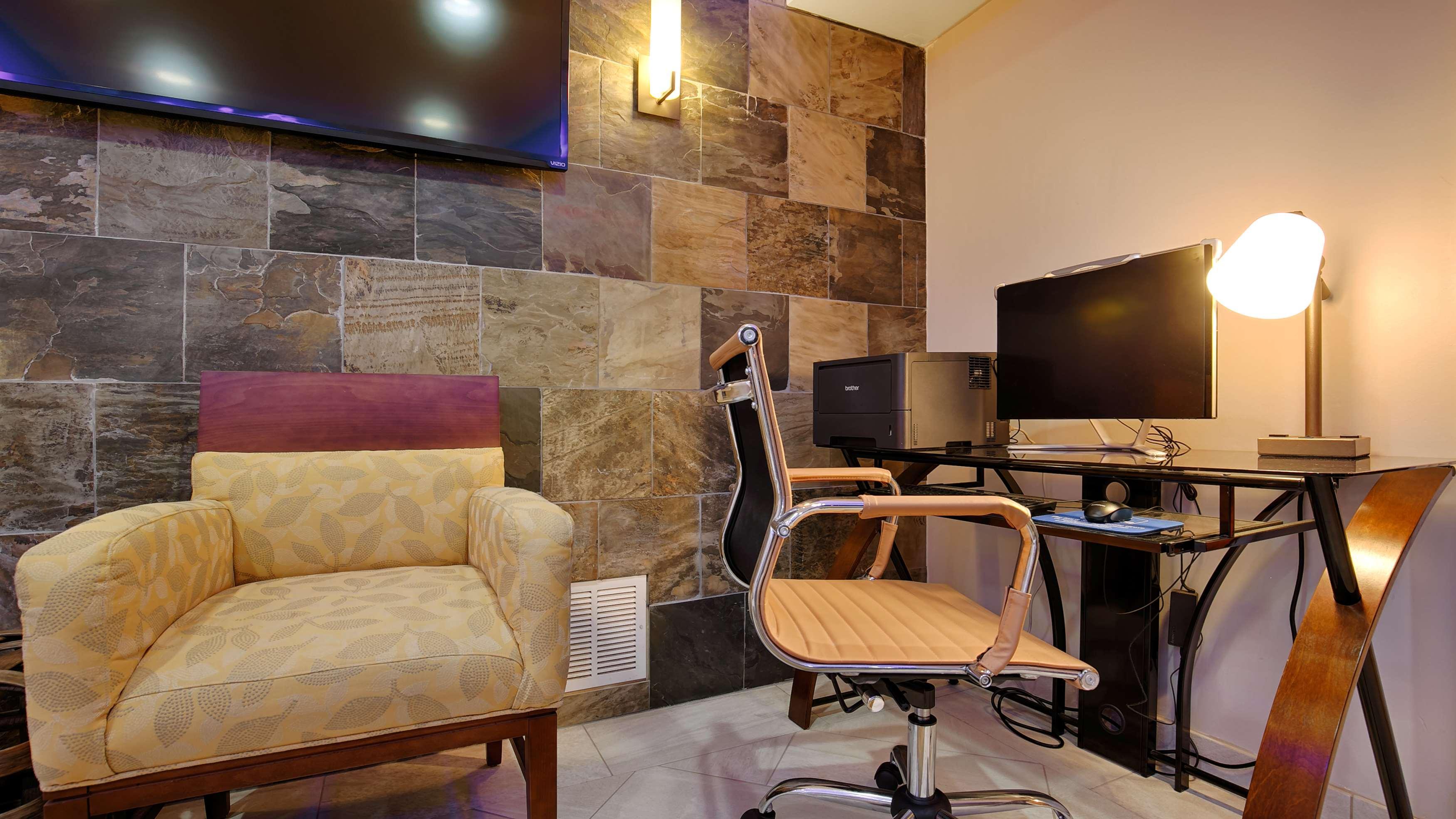 Best Western The Inn & Suites Pacific Grove Luaran gambar