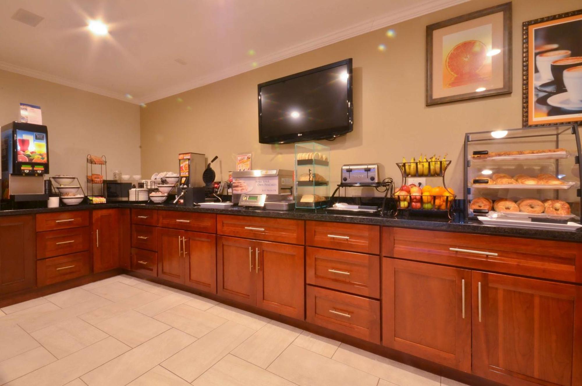 Best Western The Inn & Suites Pacific Grove Luaran gambar